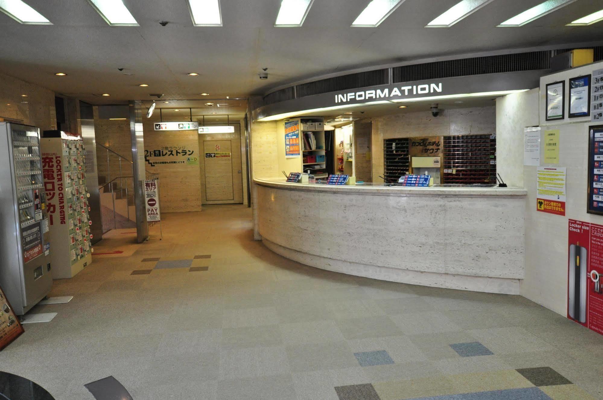 Capsule Hotel Asahi Plaza Shinsaibashi Osaca Exterior foto