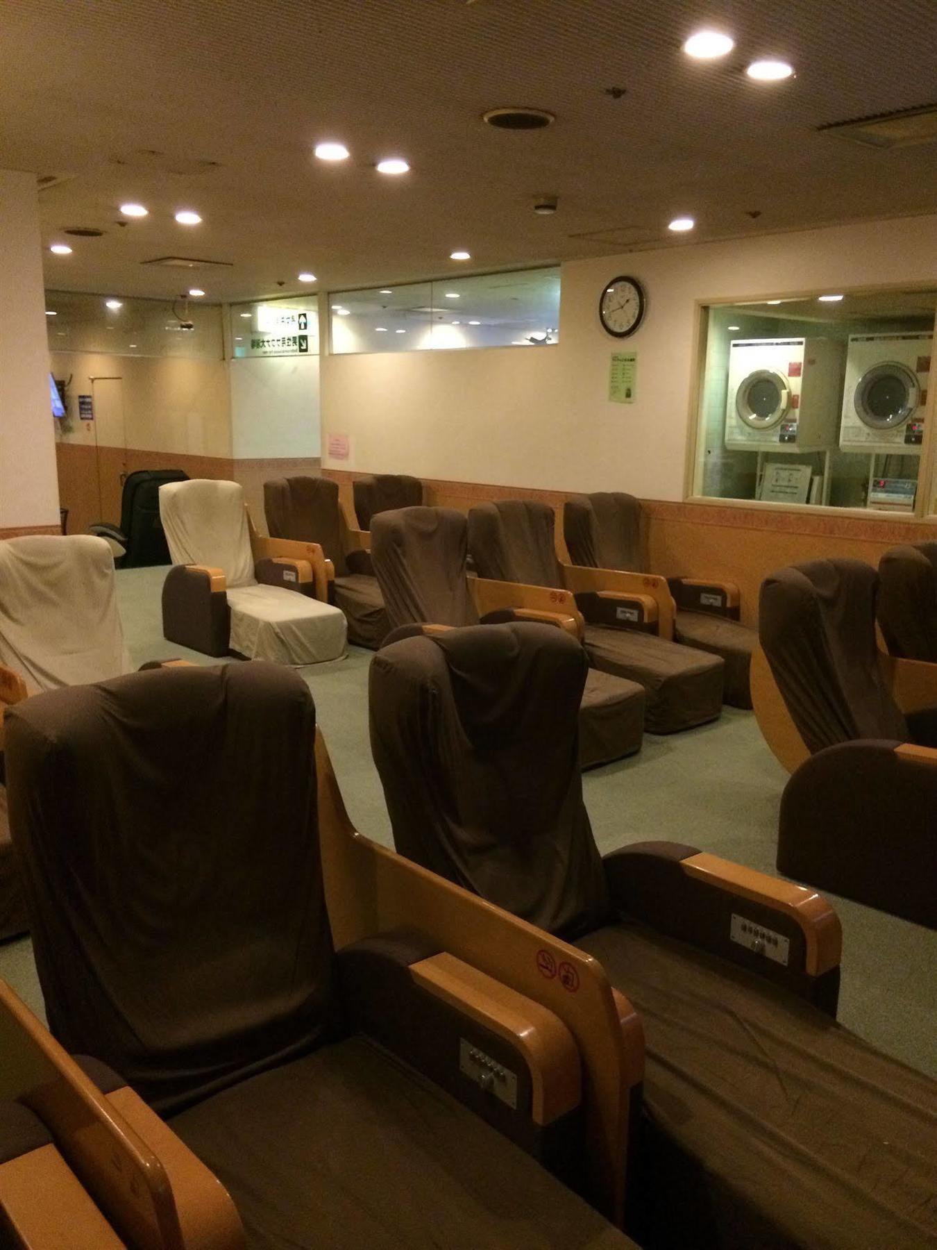 Capsule Hotel Asahi Plaza Shinsaibashi Osaca Exterior foto
