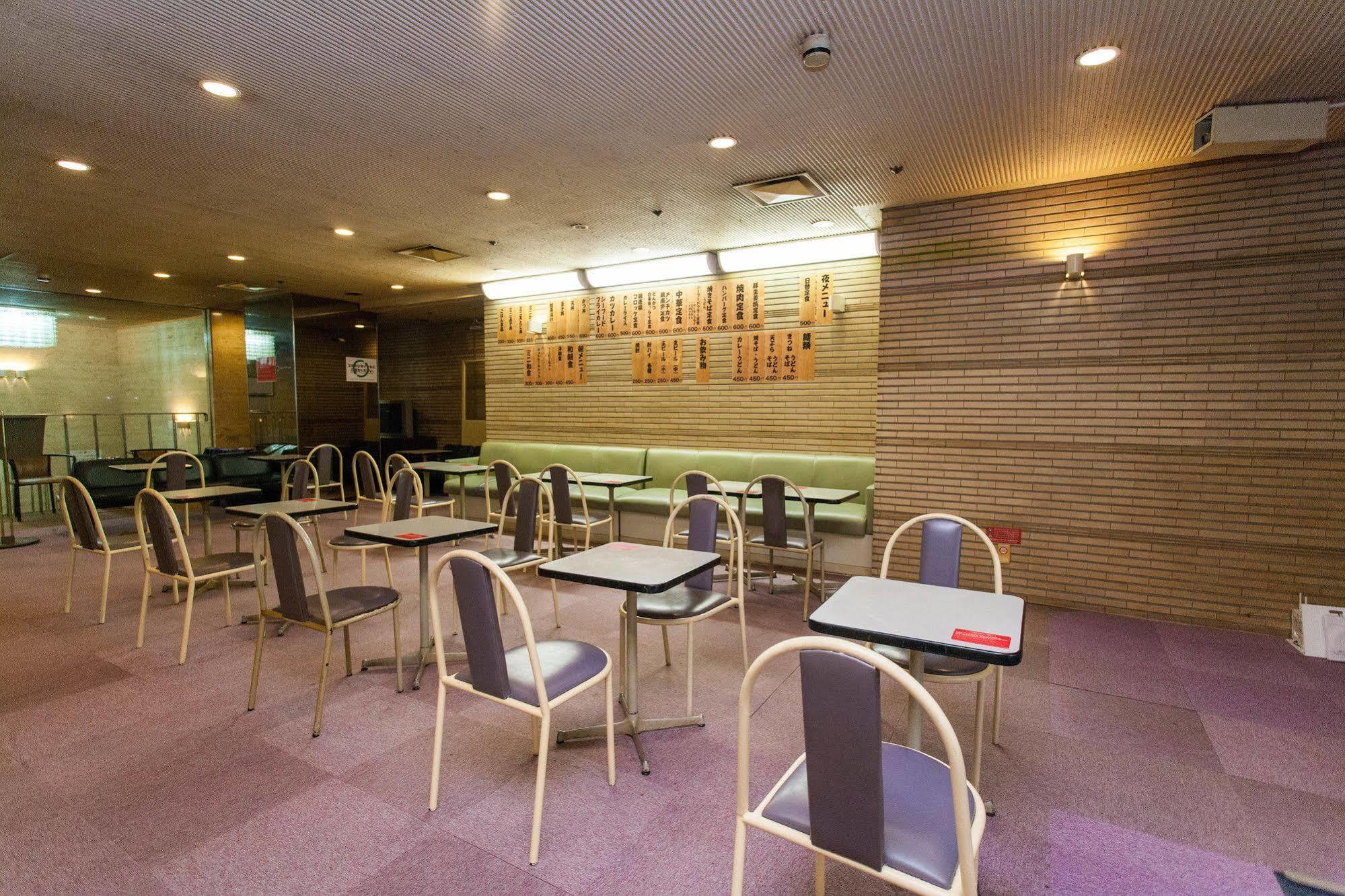 Capsule Hotel Asahi Plaza Shinsaibashi Osaca Exterior foto